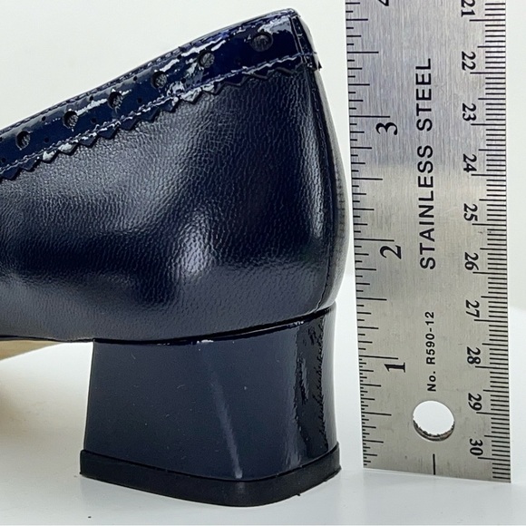 Vaneli Heels Pumps Block Low Heel Square Cap Toe Navy Blue Leather Retro Date - Picture 11 of 15